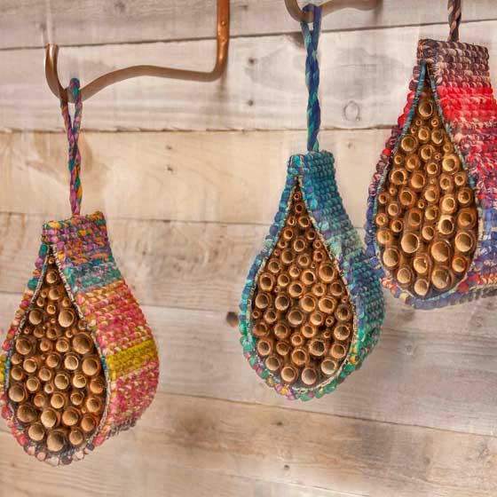 Artisan solitary bee nester product photo ai5 L