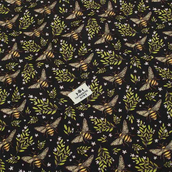 Bee organic cotton apron product photo side L