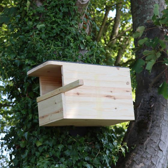RSPB Kestrel nest box product photo default L