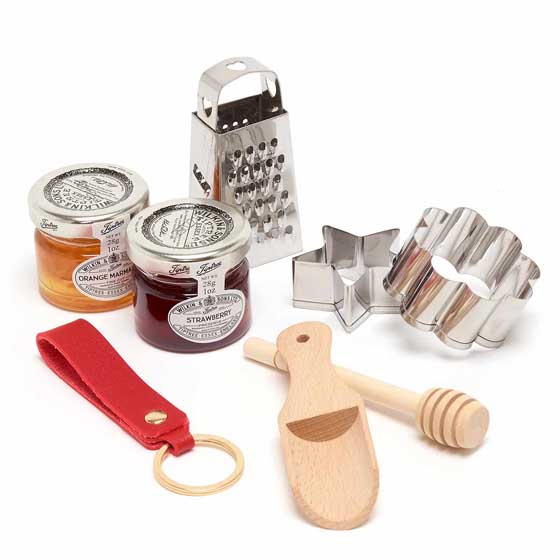 Luxury mistletoe Christmas crackers by Nancy & Betty product photo back L