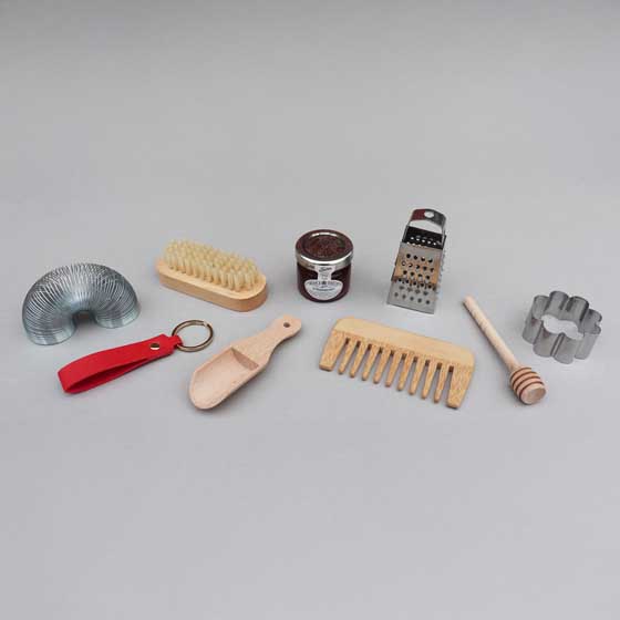 Robins luxury Christmas crackers by Nancy & Betty product photo front L