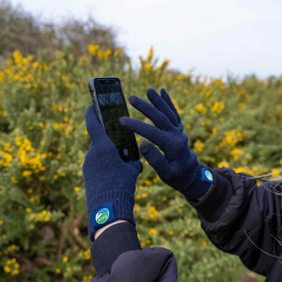 RSPB Touchscreen gloves, size M-L product photo front L