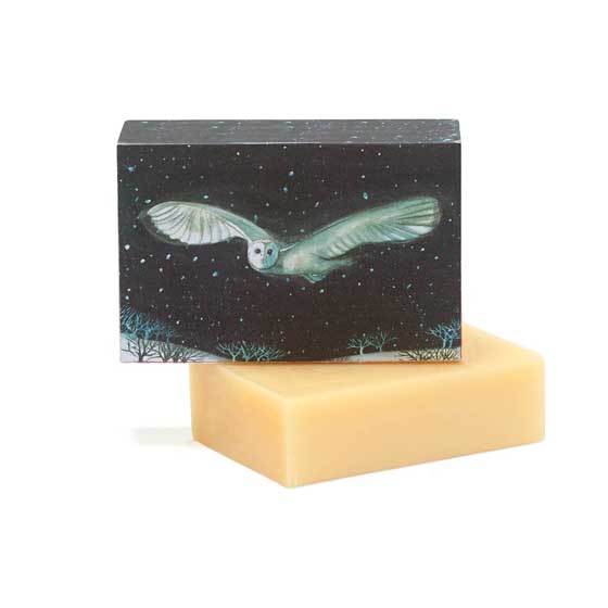 Mint, pine, cedarwood & patchouli soap by Heaven Scent product photo side L